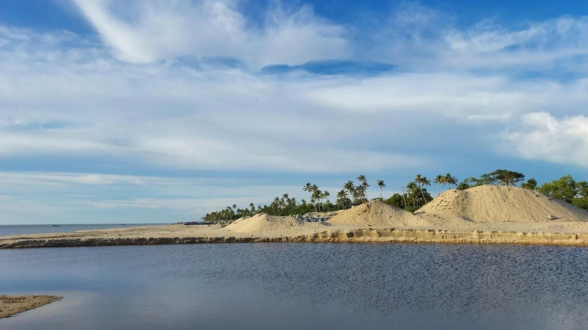Marari Il Faro Beach Villa Alappuzha